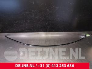 Mercedes CLA Roof strip, right O116432 photo 2