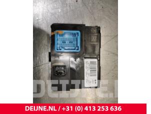 Opel Vivaro Heater computer O116499 photo 2