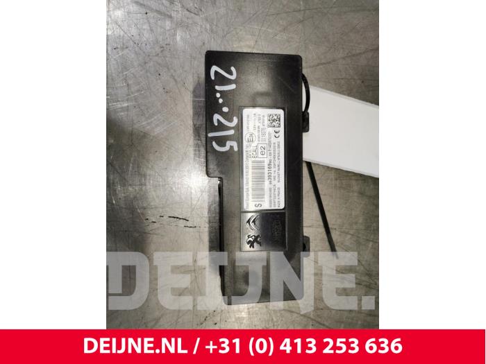 Opel Vivaro Radio module O116500