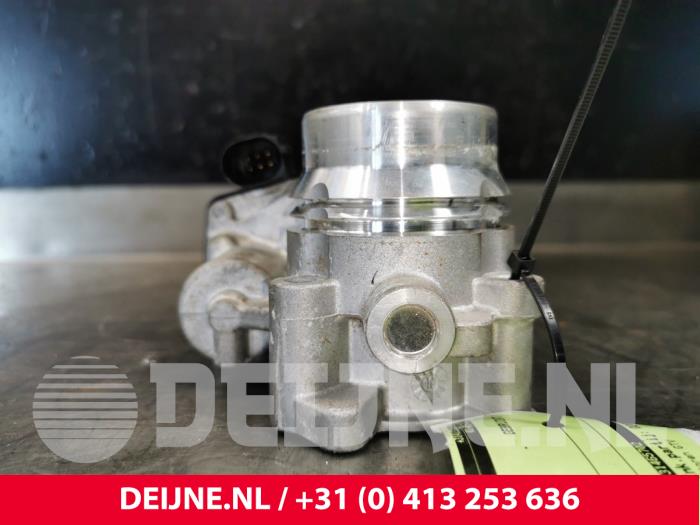 Gasklephuis 5-CYL zonder Turbo Volvo S60/V70/S80, 36050564