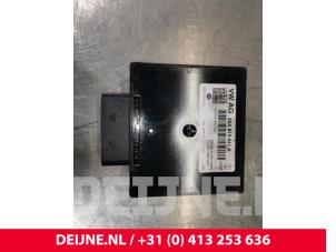 Volkswagen Caddy Voltage stabiliser O116541 photo 2