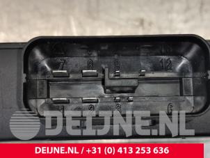 Volkswagen Caddy Voltage stabiliser O116541 photo 3