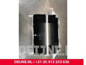 Gebruikte Display Multi Media regelunit Ford Transit Courier 1.0 Ti-VCT EcoBoost 12V Prijs € 60,50 Inclusief btw aangeboden door van Deijne Onderdelen Uden B.V.