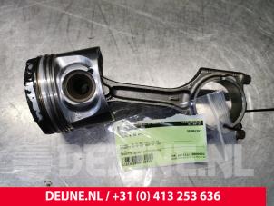 Gebruikte Zuiger Volvo XC70 (BZ) 2.4 D4 20V AWD Prijs € 181,50 Inclusief btw aangeboden door van Deijne Onderdelen Uden B.V.