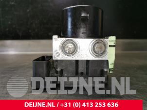 Volkswagen Caddy ABS pump O116754 photo 3