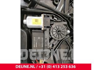 Volvo V60 Ruitmechaniek 4Deurs links-achter O117025 foto 3