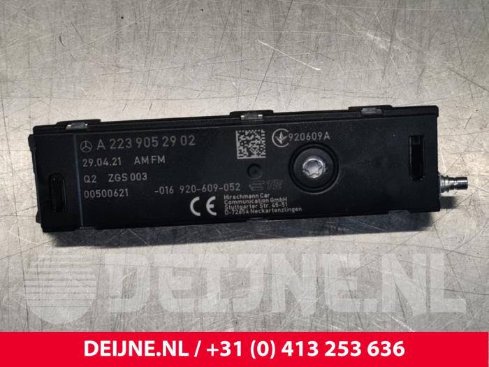 Mercedes Vito Antenna Amplifier O117050