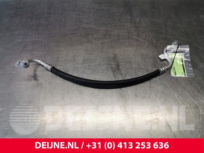 Mercedes Vito Air conditioning line O117095