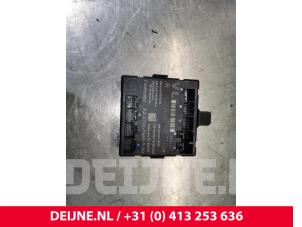 Gebruikte Deur module Mercedes Vito (447.6) 2.0 114 CDI 16V Prijs € 121,00 Inclusief btw aangeboden door van Deijne Onderdelen Uden B.V.