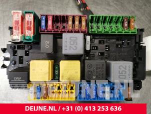 Mercedes Vito Fuse box O117138 photo 2