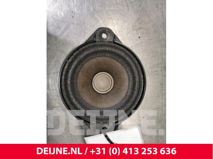 Tesla Model S Lautsprecher O117164