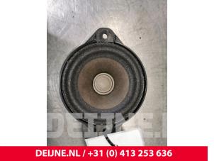 Gebruikte Luidspreker Tesla Model S 70D Prijs € 18,15 Inclusief btw aangeboden door van Deijne Onderdelen Uden B.V.