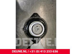 Tesla Model S Speaker O117164 photo 2