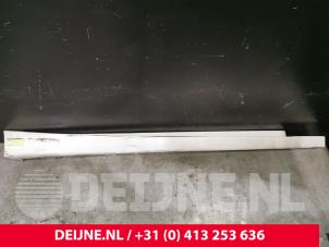 BMW 3-Serie Side skirt, right O117281 photo 2