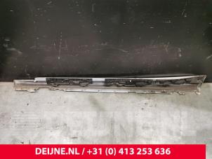 BMW 3-Serie Side skirt, right O117281 photo 3