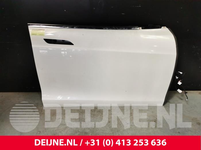 Tesla Model S Portier 4Deurs rechts-voor O117409
