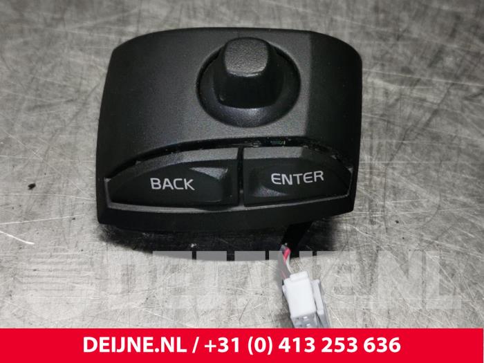 Volvo S80 Steering wheel switch O117415