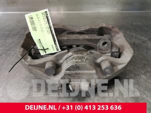 BMW 5-Serie Remklauw (Tang) links-voor O117528 foto 2