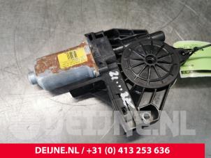 Volvo V60 Ruitenwissermotor achter O117650 foto 2