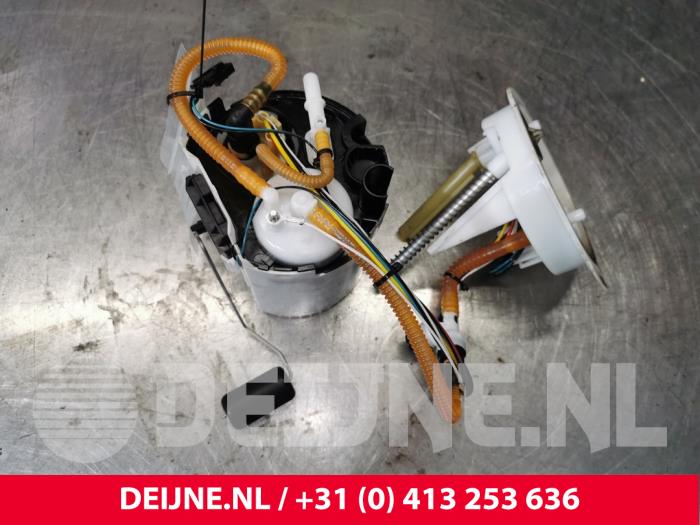 Volvo V60 Electric fuel pump O117686
