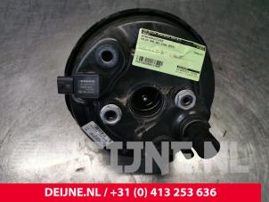 Gebruikte Rembekrachtiger Volvo V60 II (ZW) 2.0 T8 16V Plug-in Hybrid AWD Prijs € 350,00 Margeregeling aangeboden door van Deijne Onderdelen Uden B.V.