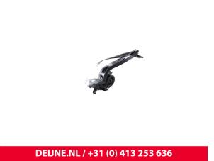 Renault Trafic Koplamp links O9990001452 foto 2