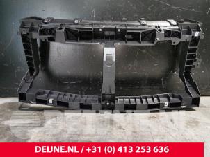 Nieuwe Frontpaneel Renault Trafic Prijs € 114,95 Inclusief btw aangeboden door van Deijne Onderdelen Uden B.V.