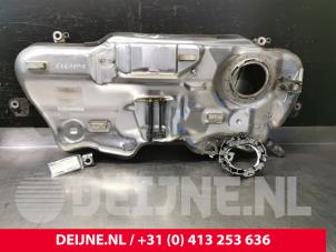 Gebruikte Tank Volvo V60 II (ZW) 2.0 T8 16V Plug-in Hybrid AWD Prijs € 125,00 Margeregeling aangeboden door van Deijne Onderdelen Uden B.V.