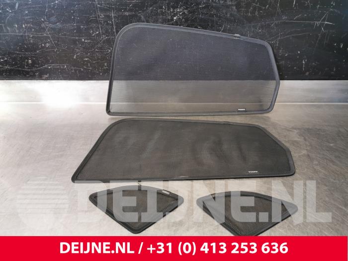 Volvo V40 Sonnenkollektor O117911