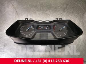 Ford Transit Custom Odometer KM O117975 photo 3