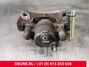 Opel Astra Remklauw (Tang) links-voor O118010 foto 2