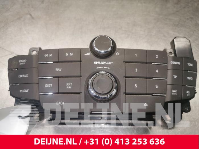 Opel Insignia Radio control panel O118074