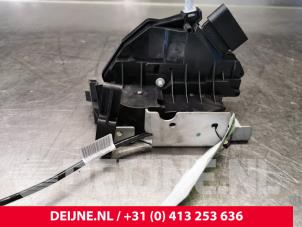 Ford Transit Deurslot Mechaniek 2Deurs rechts O118090 foto 3