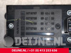 Volvo S40 Electric window switch O118166 photo 3
