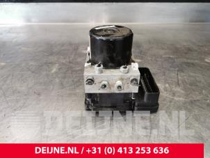 Gebruikte ABS Pomp Volvo V40 Cross Country (MZ) 1.6 D2 Prijs € 100,00 Margeregeling aangeboden door van Deijne Onderdelen Uden B.V.