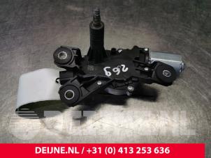 Gebruikte Ruitenwissermotor achter Volvo XC40 (XZ) 1.5 T3 Autom. 12V Prijs € 70,00 Margeregeling aangeboden door van Deijne Onderdelen Uden B.V.