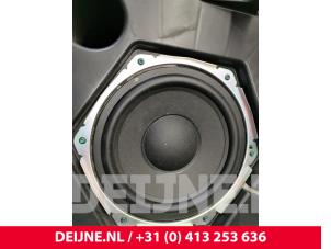 Tesla Model S Subwoofer O118495 foto 2