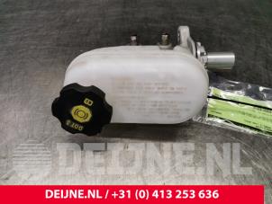 Gebruikte Hoofdremcilinder Tesla Model S 70D Prijs € 84,70 Inclusief btw aangeboden door van Deijne Onderdelen Uden B.V.