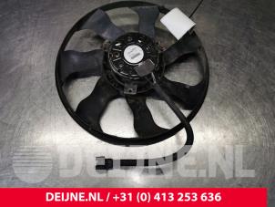 Tesla Model S Kühlgebläse O118559 foto 2