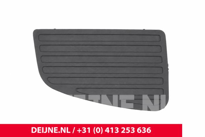 Volkswagen Crafter Stoßstangenrost O9990001457