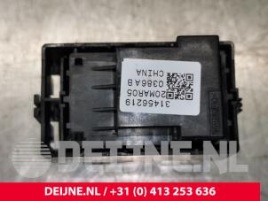Volvo XC40 Handrem schakelaar O118570 foto 3
