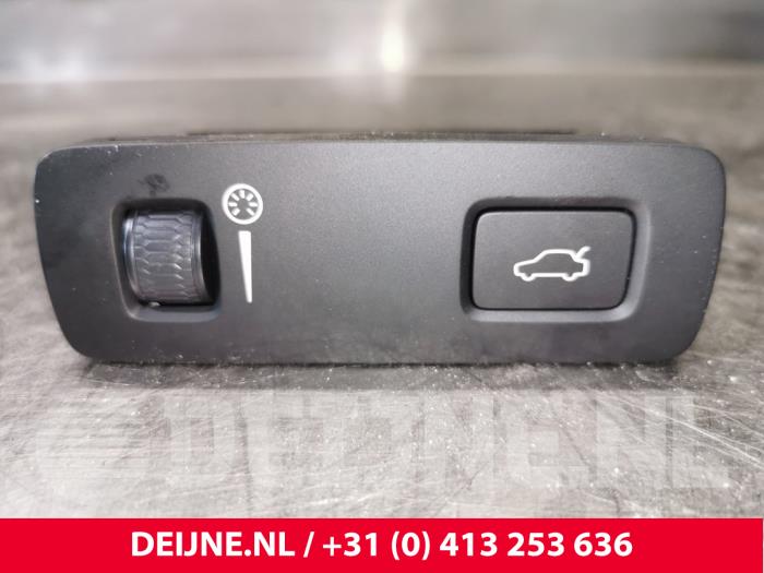 Volvo XC40 Cockpit Dimmer O118574