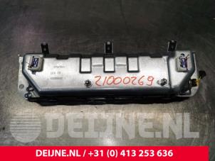 Volvo XC40 Knieairbag O118579 foto 2