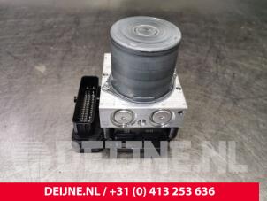 Volvo XC40 ABS Pumpe O118580 foto 2