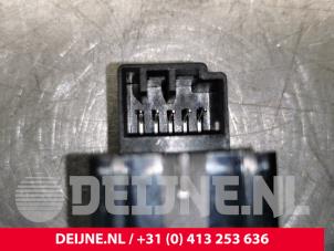 Volvo XC40 Electric window switch O118581 photo 3