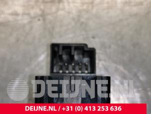 Volvo XC40 Electric window switch O118582 photo 3