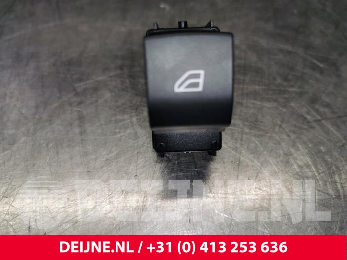 Volvo XC40 Elektrisches Fenster Schalter O118583