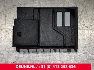 Gebruikte Sensor Licht Volvo XC40 (XZ) 1.5 T3 Autom. 12V Prijs € 30,00 Margeregeling aangeboden door van Deijne Onderdelen Uden B.V.