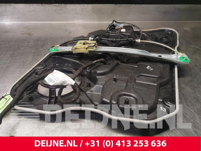 Volvo V60 Rear door window mechanism 4-door, right O118632