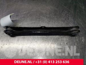 Volvo XC40 Draagarm onder links-achter O118711 foto 2